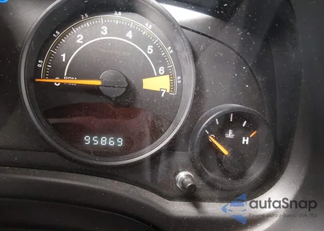 2016 Jeep Patriot Sport Se z USA, uszkodzony, nr VIN 1C4NJPBA9GD649090